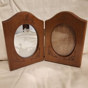 Vintage House of Lloyd double hinged frame.